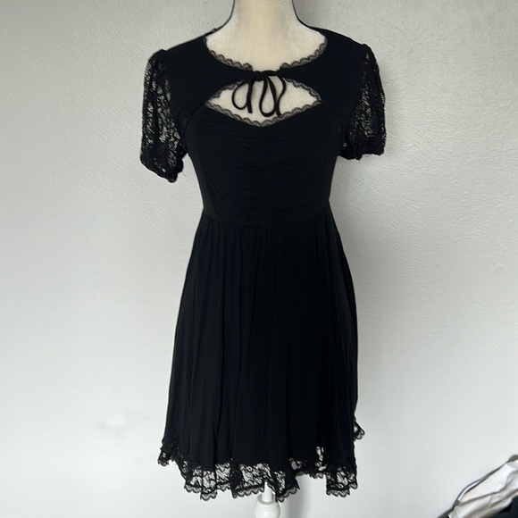 Hot Topic dress - Picture 1 of 5